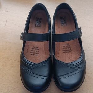 Womens Mary Jane Leather Shoe